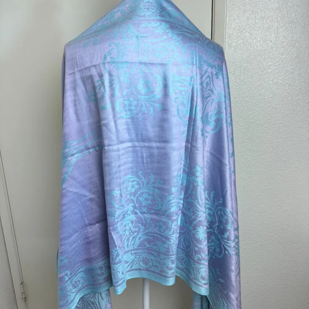 Elegant NWOT Pashmina Scarf